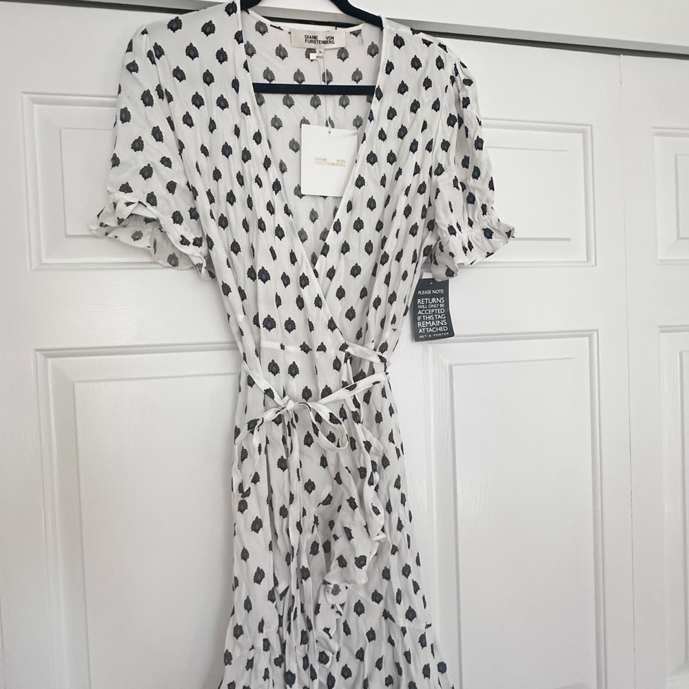 Diane Von Furstenberg Black and White Wrap Midi Dress